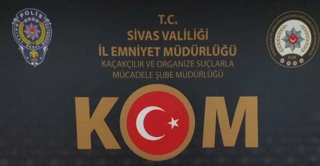 Sivas’ta 60 bin TL değerinde 141gümrük kaçağı kol saati ele geçirildi