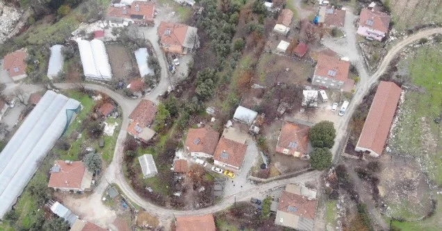 Isparta’nın bir köyünde heyelan nedeniyle 28 evin acilen boşaltılması kararı alındı