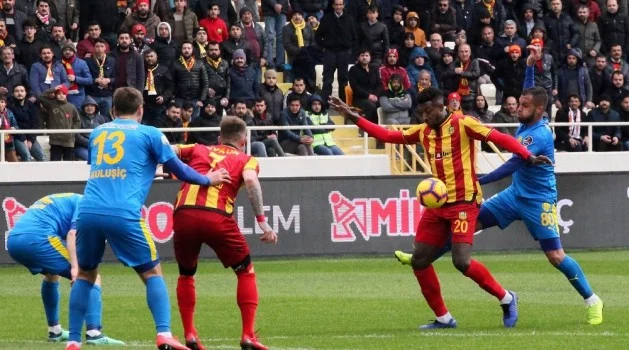Spor Toto Süper Lig: Evkur Yeni Malatyaspor: 0 -Ankaragücü: 0 (İlk yarı )