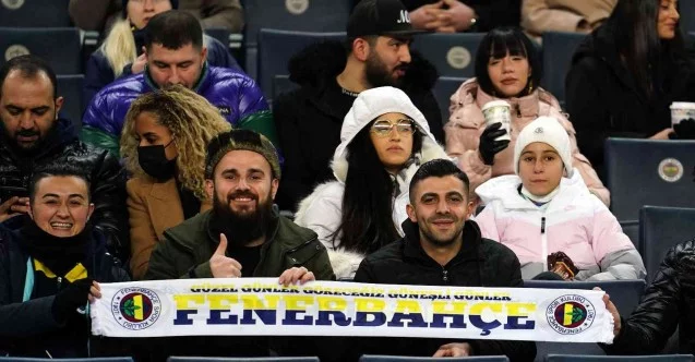 Spor Toto Süper Lig: Fenerbahçe: 0 - Altay: 1 (Maç devam ediyor)