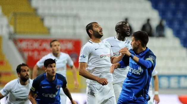 Spor Toto Süper Lig: Kasımpaşa: 0 - Atiker Konyaspor: 1 (İlk yarı)