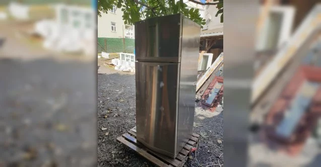 Sultanbeyli’de buzdolabı hırsızlığı kamerada