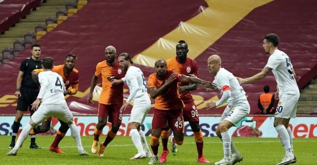 Süper Lig: Galatasaray: 1 - MKE Ankaragücü: 0 (İlk yarı)
