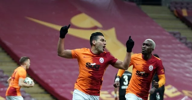 Süper Lig: Galatasaray: 1 - Sivasspor: 1 (Maç devam ediyor)