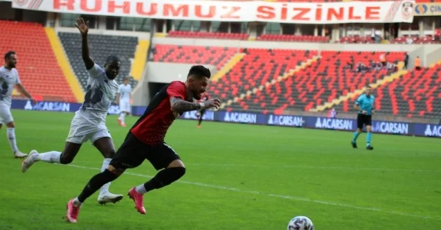Süper Lig: Gaziantep FK: 0 - İ.H. Konyaspor: 0 (İlk yarı)