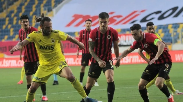 Süper Lig: Gençlerbirliği: 0 - Fenerbahçe: 0 (İlk yarı)