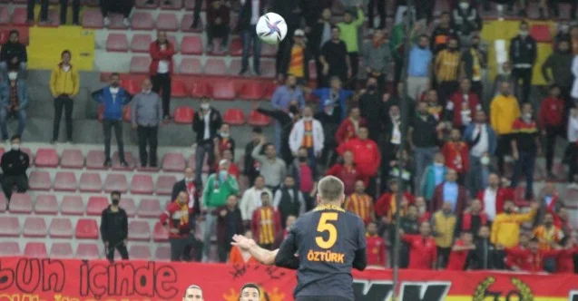 Süper Lig: Kayserispor: 2 - Galatasaray: 0 (İlk yarı)