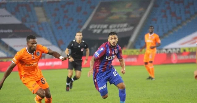 Süper Lig: Trabzonspor: 0 - Medipol Başakşehir: 1 (İlk yarı)