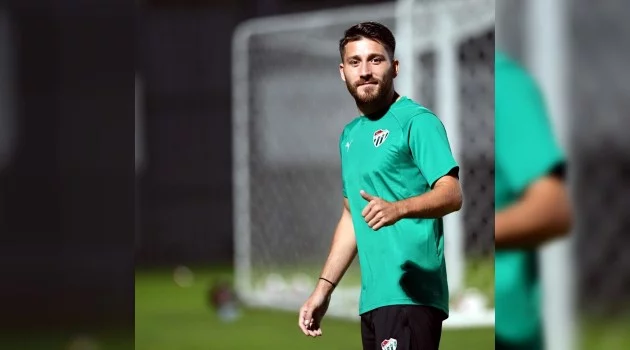 Tunay Torun, Bursaspor’daki ilk antrenmanına çıktı