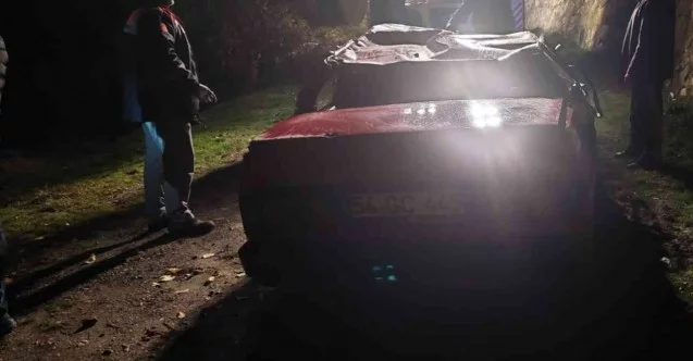 Tunceli’de araç evin bahçesine uçtu: Alanda kimsenin olmaması faciayı önledi