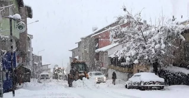 Tunceli’de kar nedeniyle bazı yollar trafiğe kapatıldı