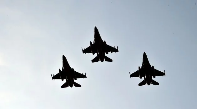 “TurAz Kartalı 2020” tatbikatı F-16’ların katılımıyla devam ediyor