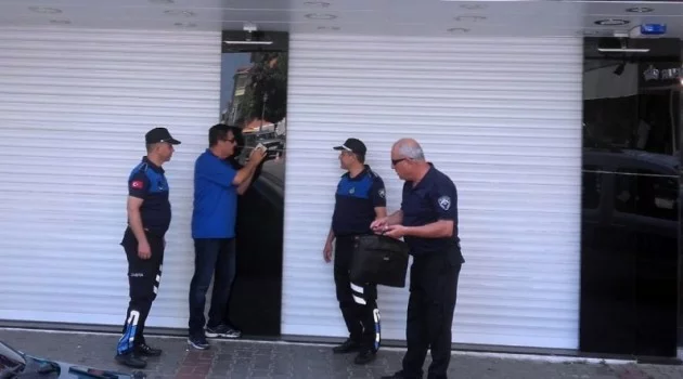 Turistleri dolandıran kuyumcu dükkanı mühürlendi