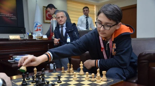 Türkiye şampiyonu satranççı Tanrıverdi: "Hedefim dünya şampiyonu olmak”