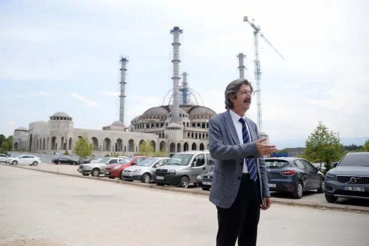 Uludağ Üniversitesi'ndeki devasa caminin kaba inşaatı bitiyor