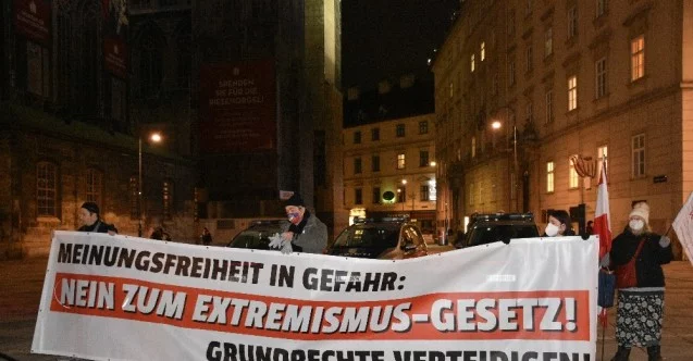 Viyana’da terörle mücadele yasa tasarısı protesto edildi