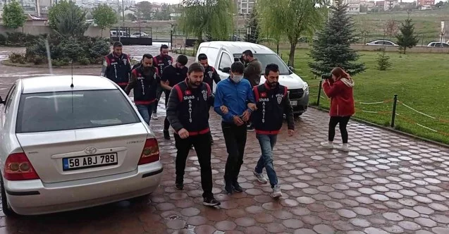 Yankesiciler Sivas polisine takıldı