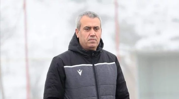 Yeni Malatyaspor’da Özdeş’i futbolcuları istifadan vazgeçirdi