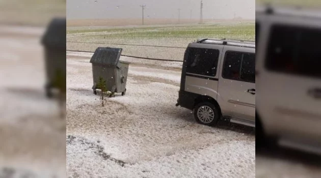 Yozgat’ta dolu yağışı ekili alanlara zarar verdi