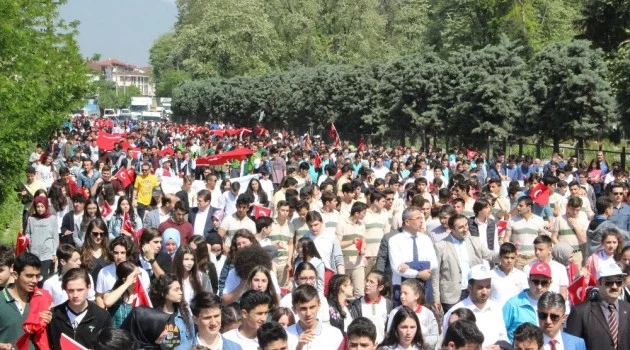 Yüzlerce kişi 57’nci Alay Vefa Yürüyüşü’ne katıldı