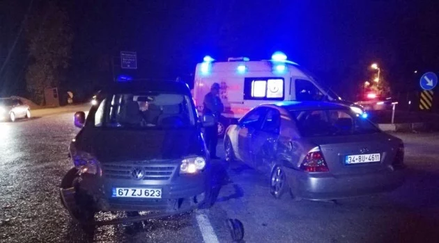 Zonguldak’ta iki otomobil çarpıştı: 2 yaralı